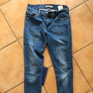 Levi’s 710 skinny Jean
